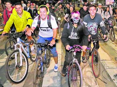 La ciclovía nocturna llega a la versión XXII como parte de las actividades de fin de año del IDRD