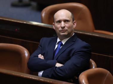 Líder del partido Yemina y primer ministro designado Naftali Bennett durante una sesión especial de votación sobre la formación de un nuevo gobierno de coalición en la Knesset en Jerusalén, Israel, el 13 de junio de 2021.