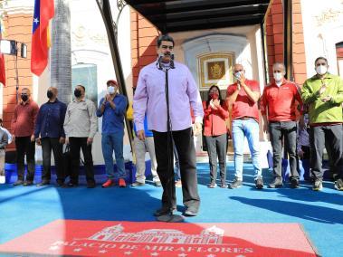 Maduro habla en acto en conmemoración del aniversario del derrocamiento del dictador Pérez Jiménez.