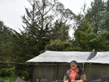 En el departamento de Nariño retoñó Flor de Kinde. Y hoy son 200 mujeres que rescatan semillas ancestrales y recuperan fuentes hídricas de ese municipio de nariñense a través de huertas agroecológicas caseras, ubicadas en fincas particulares.