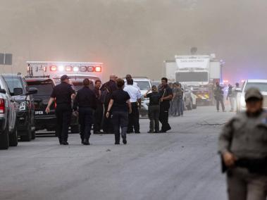 Un adolescente de 18 años abrió fuego el martes en una escuela primaria de Texas, matando al menos 19 niños y dos adultos.