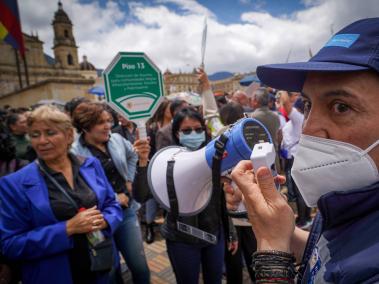 Simulacro Distrital de Evacuación.Cientos de personas participan del simulacro de evacuación realizado hoy en el centro de la ciudad. 1,7 millones de personas participaron activamente en el Simulacro de Evacuación. FOTO MAURICIO MORENO EL TIEMPO CEET