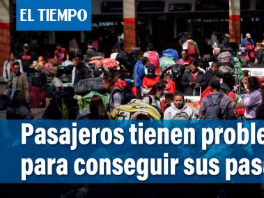 Pasajeros tienen problemas para conseguir sus pasajes