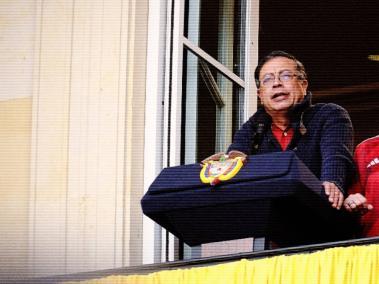 Gustavo Petro en el balcón de la Casa de Nariño.