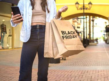 26, 27 y 28 de mayo, tres días en donde el evento digital Black Friday Colombia traerá ofertas y descuentos en más de 100 marcas seleccionadas.