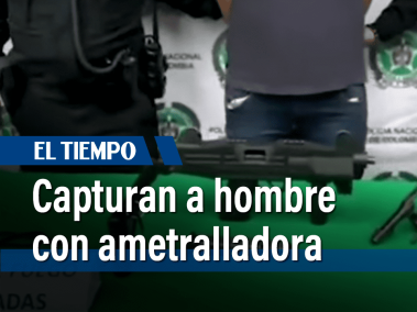 La captura se registró en la localidad de Chapinero mediante actividades de registro y control.
La Policía detuvo un carro particular y de este mismo se bajó el conductor para huir, en medio de este intento de fuga, el hombre empezó a disparar indiscriminadamente.