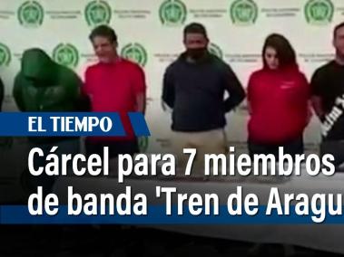 Cárcel para siete presuntos integrantes del "Tren de Aragua" responsables de asesinar, torturar y embalar en bolsas plásticas a sus víctimas. Un fiscal les imputó a tres detenidos los delitos de homicidio agravado, tortura y ocultamiento, alteración o destrucción de elemento material probatorio. Los capturados habrían participado en el crimen de 4 hombres ocurrido el 4 de septiembre de 2022 en un bar de chapinero.