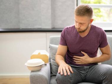 La acidez estomacal puede aliviarse con una dieta adecuada.