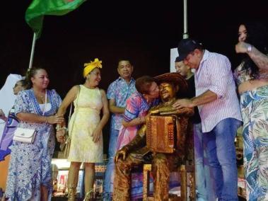 La escultura fue develada el pasado 15 de diciembre, en la Plaza de Majagual, en Sincelejo.