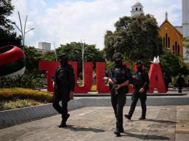 Tuluá sigue militarizada, luego de la noche de caos, el 10 de febrero por cuenta de 'La Inmaculada'.