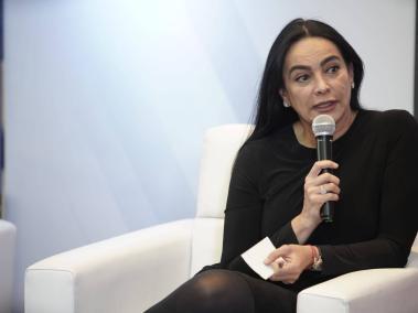 Luz María Zapata, directora ejecutiva de Asocapitales, en el foro Panorama Colombia 2024.