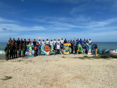 Participantes del Dih Big Clean 2.0, jornada de limpieza de la isla de San Andrés realizada el pasado 8 de junio.