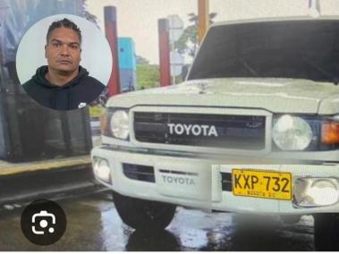 La lujosa camioneta Toyota delató a Larry Changa.