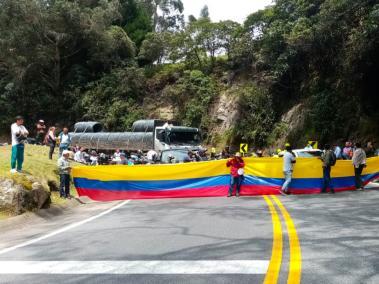 Habitantes de Cundinamarca y el Meta protestaron por el cobro del predial.