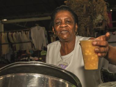 El champú es una de las bebidas tradicionales del Valle hecha con maíz y fruta.