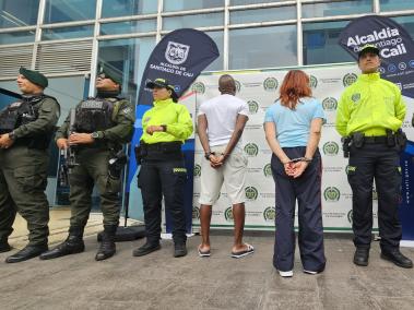 Ambos detenidos fueron presentados en la Policía Metropolitana de Cali.