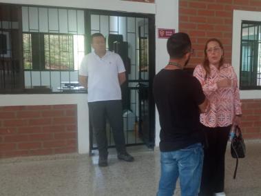 Procuraduría inspecciona batallón en Bello por caravana de disidentes de las Farc en carros de la UNP.