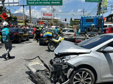 Accidente múltiple en Medellín