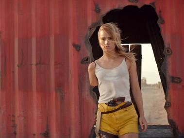 Película The Bad Batch, de  Ana Lily Amirpour, con Suki Waterhouse