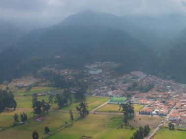 Técnicos de la entidad adelantan un trabajo de vigilancia permanente en la ruralidad de Bogotá, con énfasis en sectores como Mochuelo, donde se observa un aumento en los niveles de material particulado.