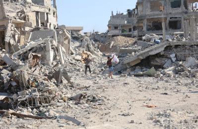 Edificios derrumbados tras la retirada del ejército israelí del barrio de Shujaiya, en Gaza.