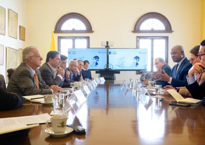 Carlos Ramón González estuvo entre los presentes en la reunión de la Cancillería para hablar del tema venezolano.