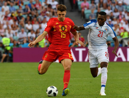 El equipo europeo presionó desde los primeros minutos la salida de los centroamericanos, intentando abrir la cancha y buscando a Hazard como guía para conseguir la apertura del marcador.