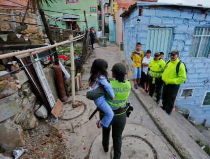 Cabe recordar que  en el barrio Miraflores, ubicado al nororiente de Bucaramanga,  se disputaban el control territorial por el expendio de drogas.