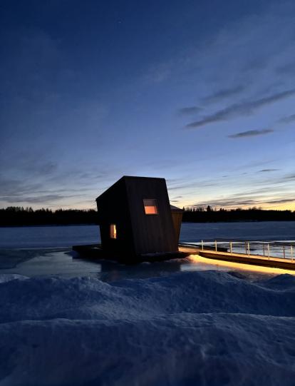 Una de las cabañas del Arctic Bath Hotel