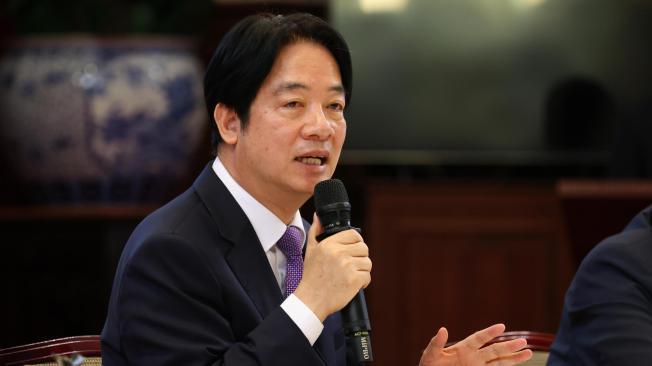 El presidente de Taiwán, William Lai, habla durante su conferencia de prensa inaugural en el interior del edificio de la oficina presidencial en Taipei, Taiwán.