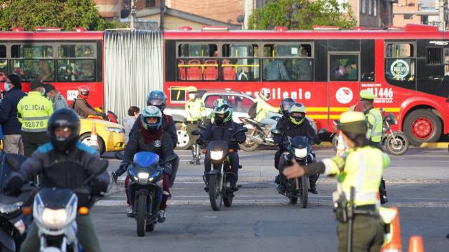 Según Darío Hidalgo, experto en movilidad sostenible, en el 2020 hubo más motociclistas que peatones fallecidos en siniestros en las calles.