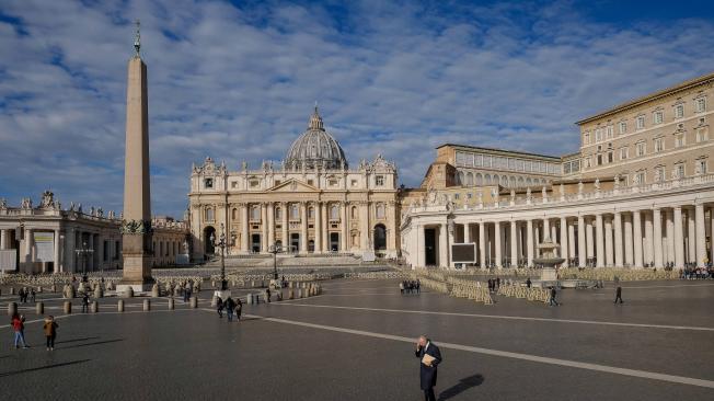 La Plaza de San Pedro, de la Ciudad del Vaticano.