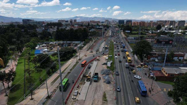 Bogotá. 19 de enero de 2024. En la obras de la Troncal Av 68, el alcalde Carlos Fernando Galán, mostró gran preocupación por el atraso que presenta esta obra, sobre todo en el grupo 6 que se localiza entre la calle 46 y calle 66 con Av 68.