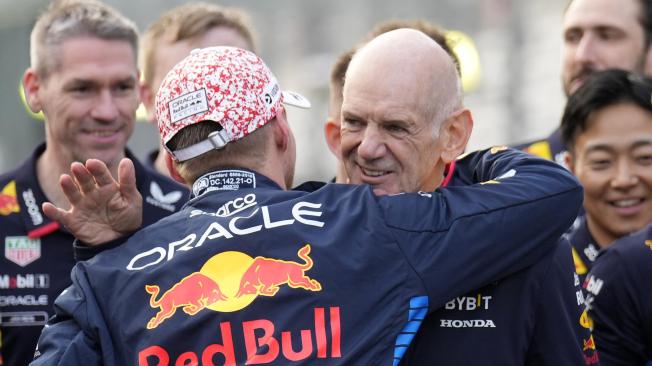 Adrian Newey con Max Verstappen