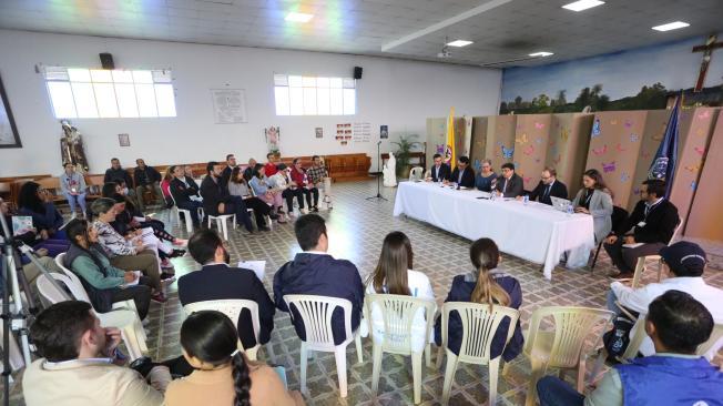 Bogota Mayo 31 de 2024.  El Magistrado Jorge Enrique Ibáñez de la Corte Constitucional realizara una visita para revisar la situación de los detenidos en Cárcel Buen Pastor de Bogotá, luego de varias quejas de la poblacion carcelaria por la comida principalmente entre otras cosas.  Foto:  @Miltondiazfoto / El Tiempo