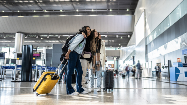 La temporada de vacaciones sigue siendo un motor clave para el turismo.