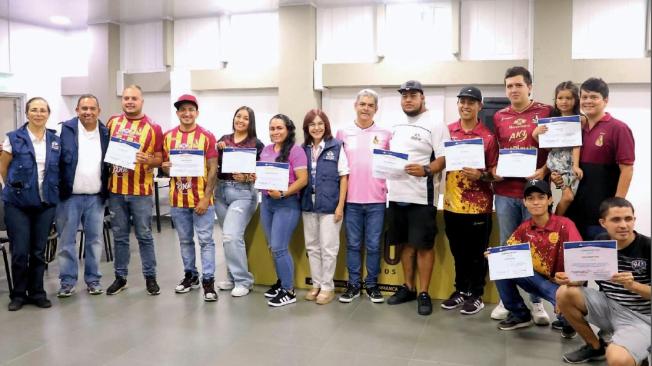 Barras de fútbol de Deportes Tolima, del Deportes Quindío y del Once Caldas fueron capacitadas y certificadas en derechos humanos.