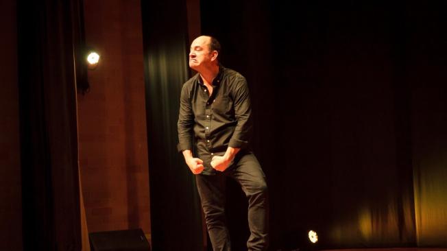 Julián Arango, obra de teatro