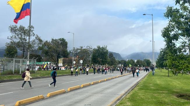 Manifestaciones en la av. El Dorado