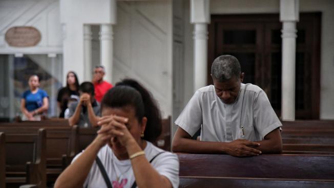 Cali Colombia 10 de julio de 2024
El padre Wiston Mosquera, el primer obispo de raza negra que tendrá el país. En la actualidad es vicario general de la Arquidiócesis de Cali y párroco de la Catedral de San Pedro, en el centro de la ciudad. 
Se ordenará en septiembre y luego será enviado a la Catedral de Quibdó, Chocó. 
Fotos Santiago Saldarriaga Quintero / EL TIEMPO
@sachisaldarriaga