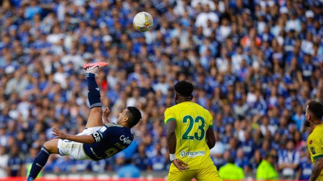 Bogotá. 21 de julio de 2024. Millonarios enfrenta a Bucaramanga, por encuentro válido de la Liga BetPlay ll 2024 de la fecha 2, en el Estadio El Campin. Foto: Sergio Acero Yate / El Tiempo. Crédito: CEET Fotógrafo: SERGIO ACERO YATE