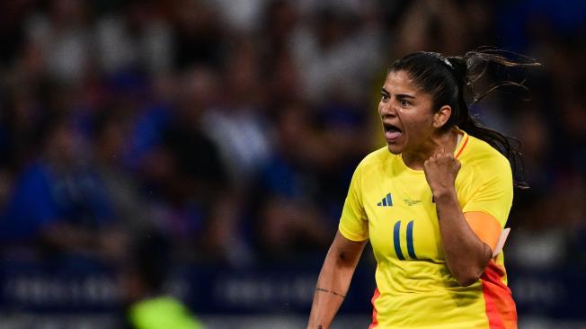 Catalina Usme celebra su gol en los Olímpicos.