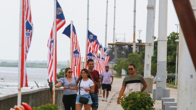 BANDERAS DE JUNIOR EN EL GRAN MALECÓN