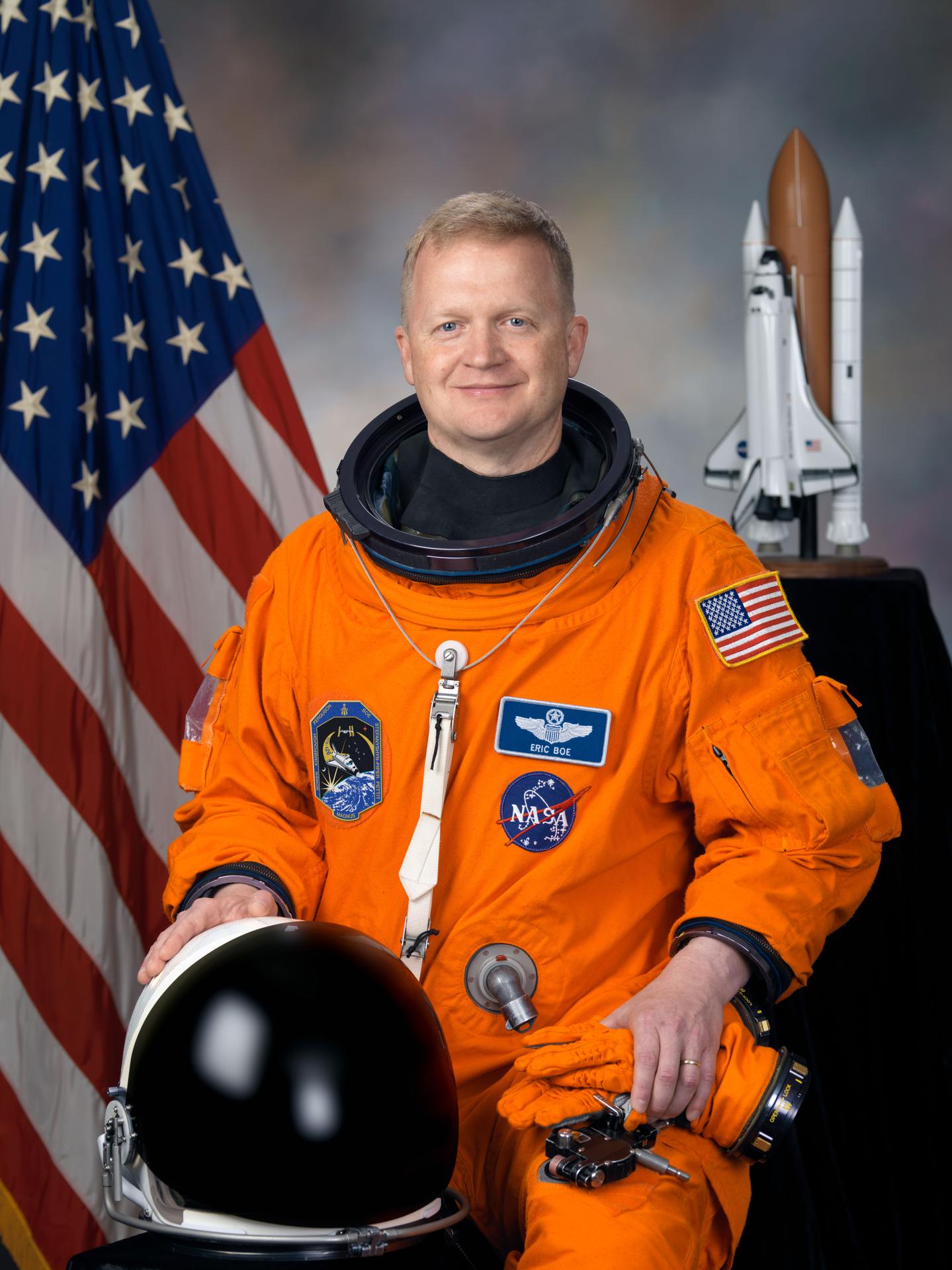 Official Portrait  of Astronaut Eric Boe