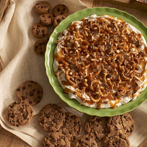 CHIPS AHOY! Caramel-Pretzel Dip