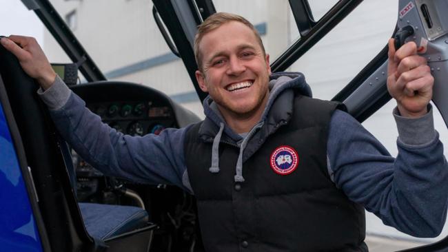 Aussie pilot killed in crash while fighting wildfires in Canada.