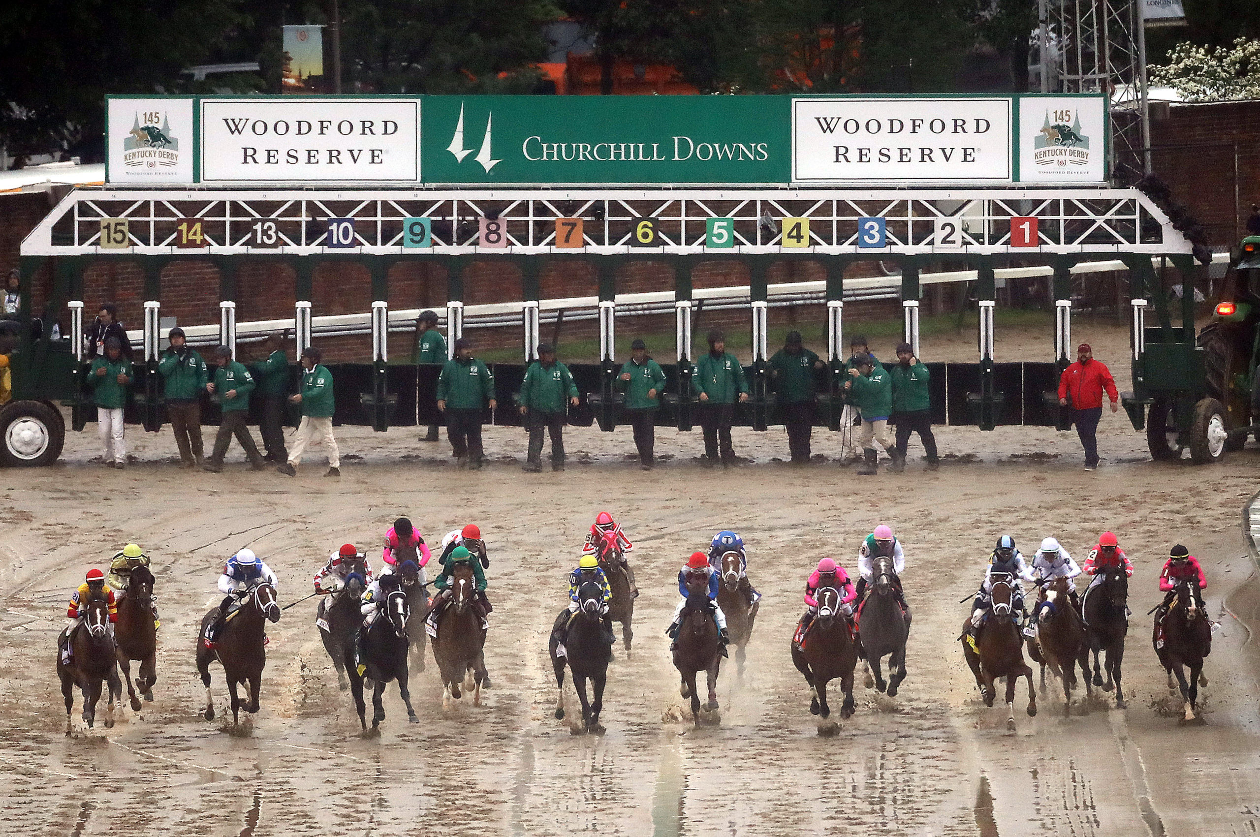 Best Kentucky Derby Betting Sites — Everything You Need to Know Before You Bet Each Year article feature image