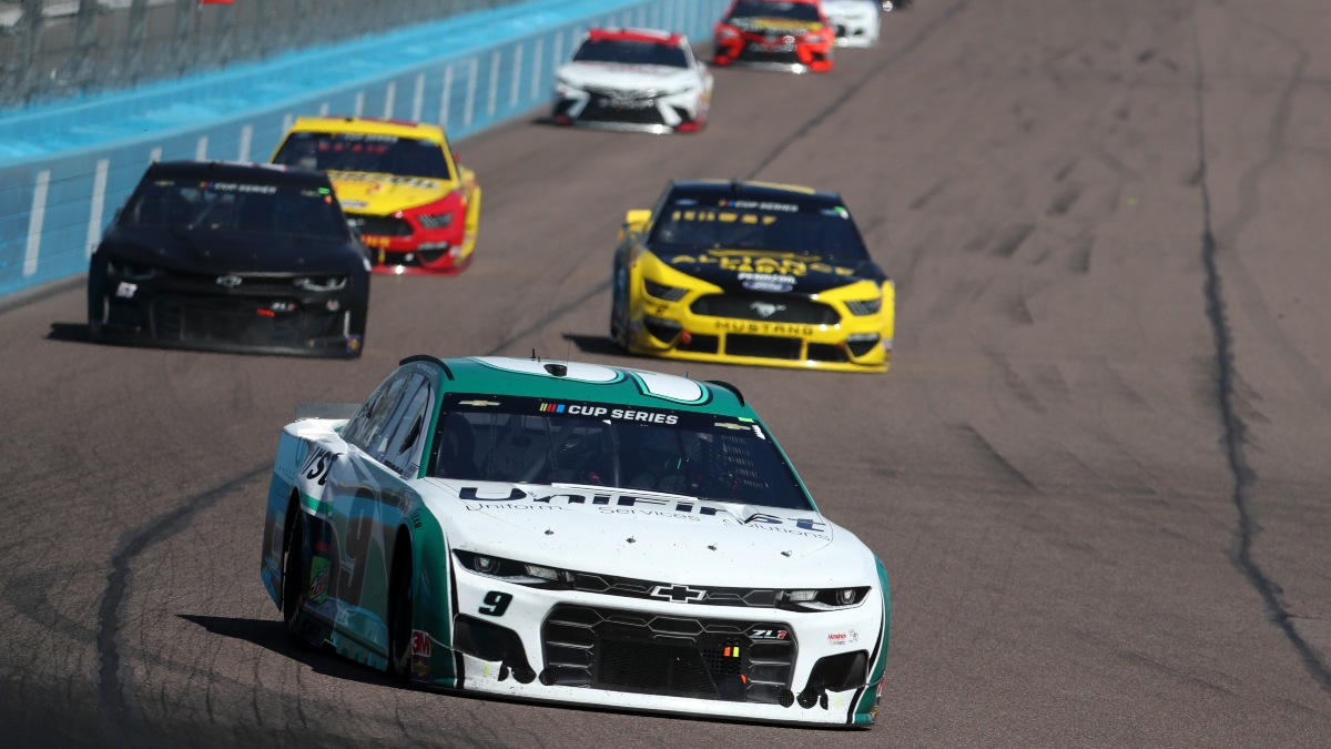 3 Betting Tips for Properly Evaluating NASCAR Practice Image