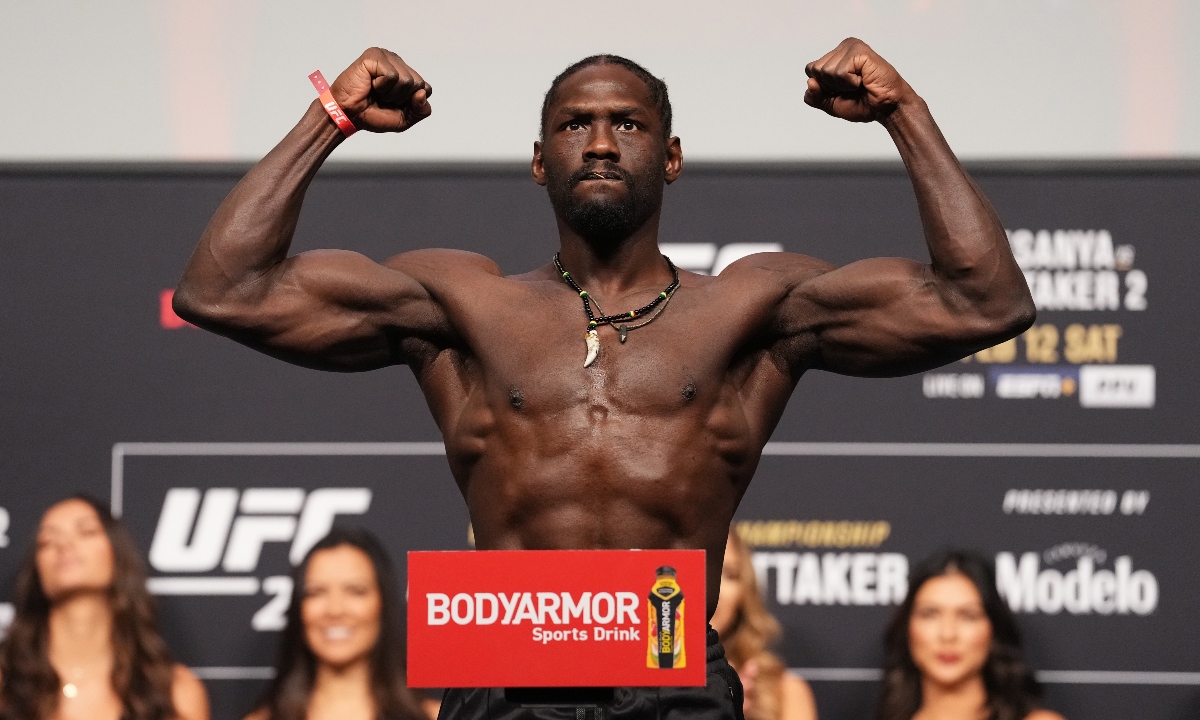 Cannonier vs. Brunson: Take Favorite in Middleweight Title Eliminator Image