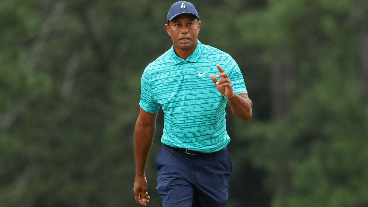 Tiger Woods Makes Cut at Masters Despite Slow Friday Start Image